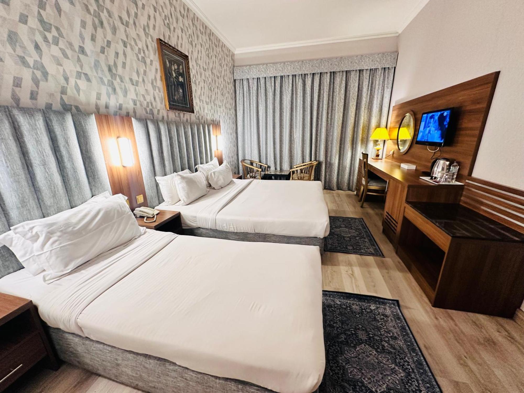 Bliss Square Hotel Dubai Exterior foto